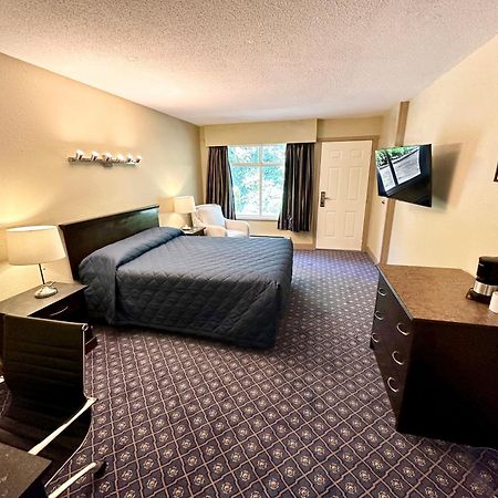 Linda Vista Motel Surrey Exterior photo